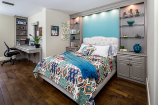 A beautiful guest room with Wall bed and home office