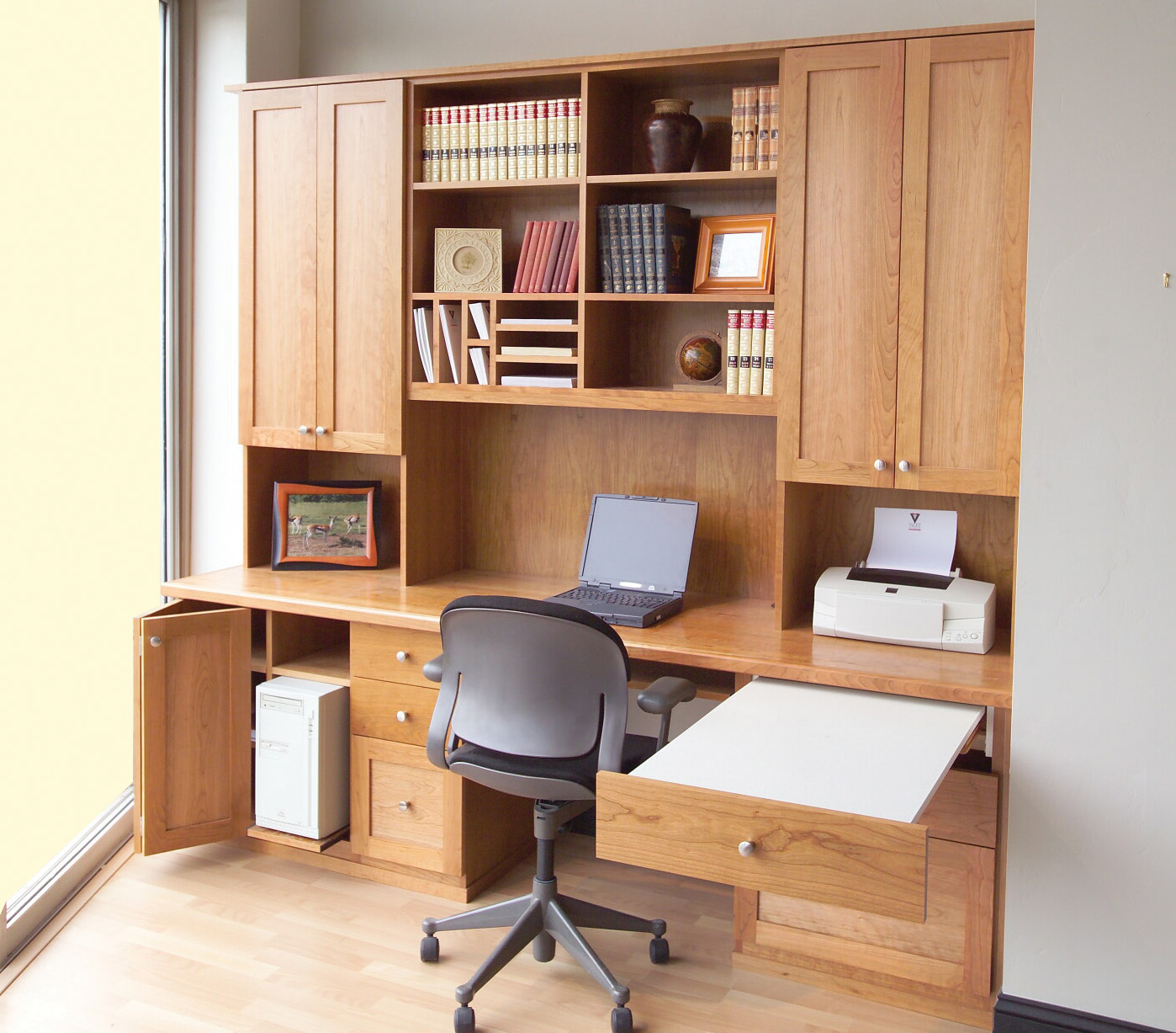 Creating a Custom Home Office When There's No Space in Your Mountain