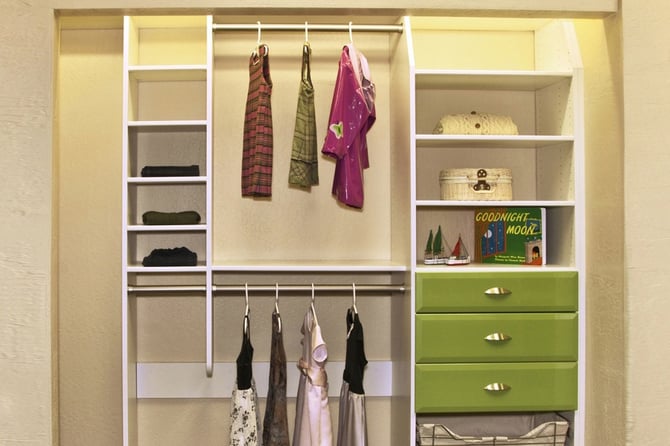 custom-nursery-shelving-and-closet-system.png