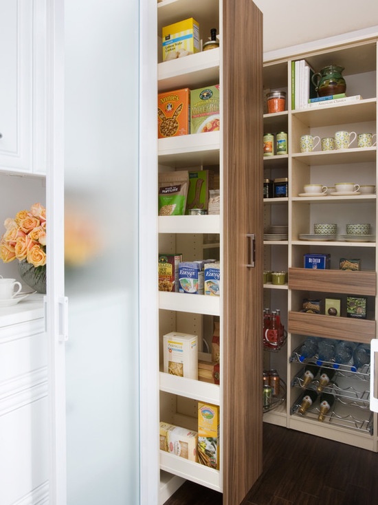 custom_pantry_with_slide_out_shelving.jpg