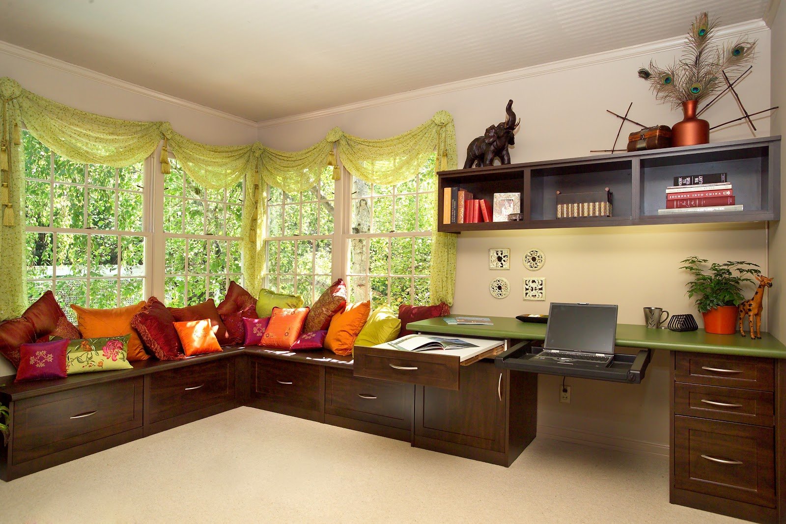 Create a Zen Workspace in Your San Jose Home through a Custom Office