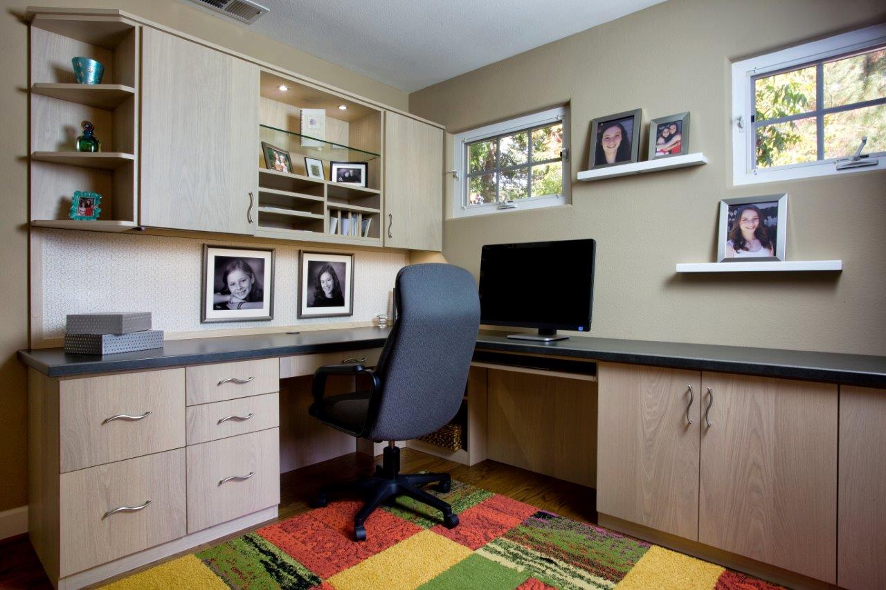 Create a Zen Workspace in Your San Jose Home through a Custom Office